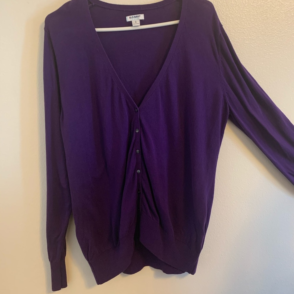 Old Navy sweater